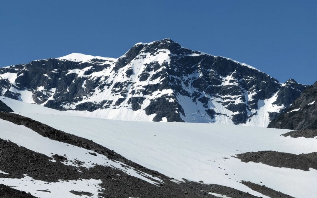 Att bestiga Kebnekaise under april